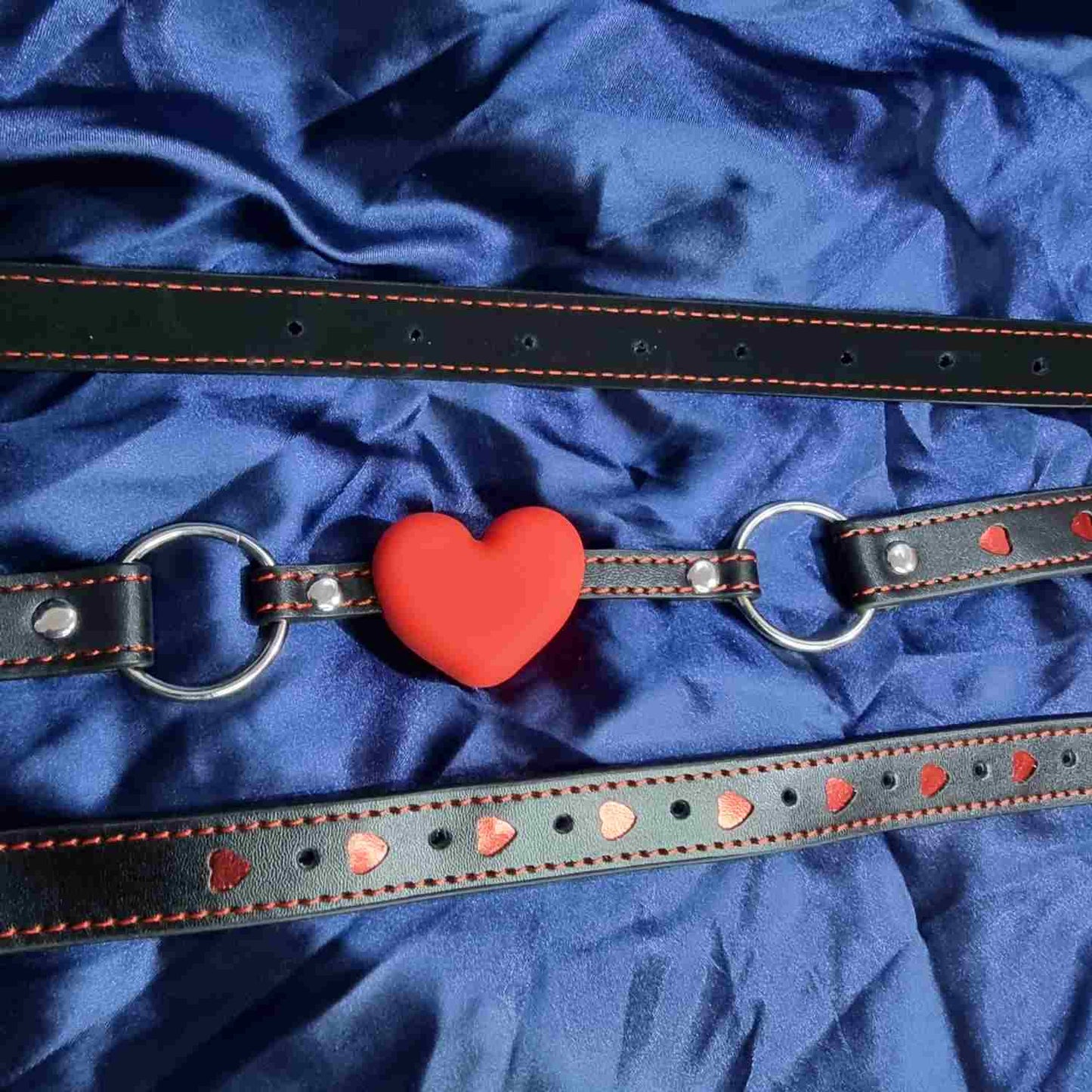 Red hearts ball gag